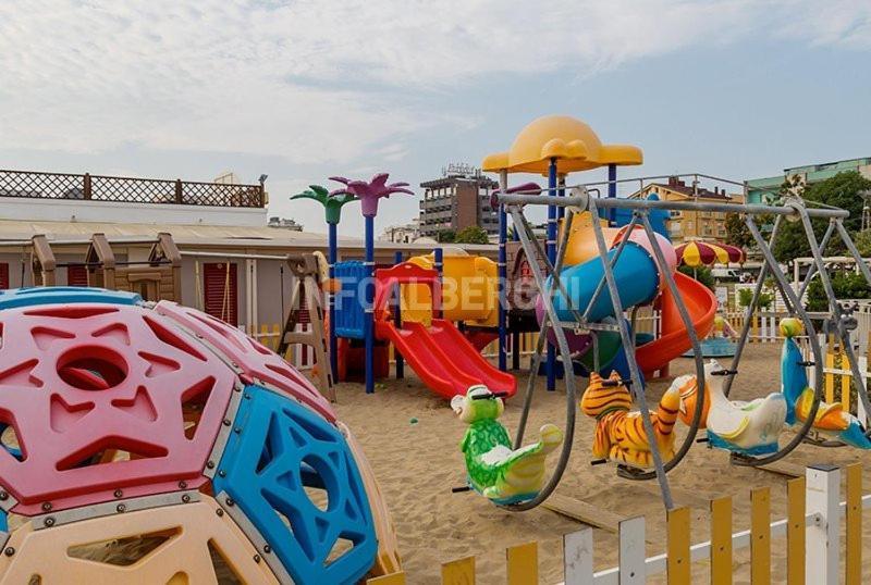 Hotel Paradiso Римини Экстерьер фото