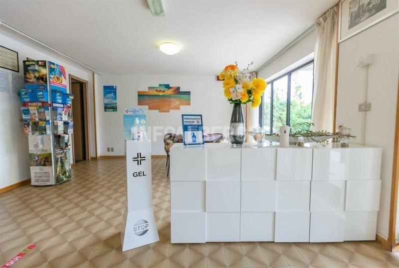 Hotel Paradiso Римини Экстерьер фото